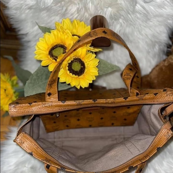 MCM shoppers Bag - Picture 11 of 14